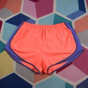 Women's Dri-FIT Tempo Shorts Size XL‎